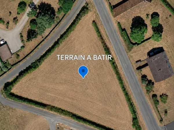 Terrain constructible de 2500m², parcelle entourée de haie, entre la Châtre et Neuvy Saint Sépulchre