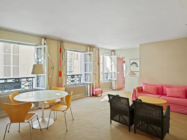 APPARTEMENT 2 PIÈCES PARIS 6
