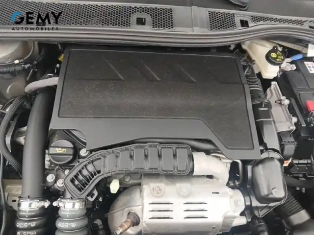 Peugeot 208 puretech 100 s&amp;s eat8 — photo 34