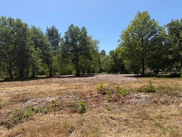 Terrain 1000 m²