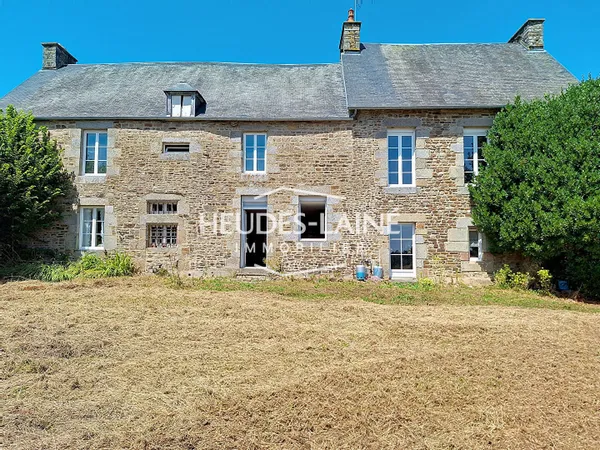 Manoir XVIème siècle + dépendances Montgothier 50540 ISIGNY-LE-BUAT