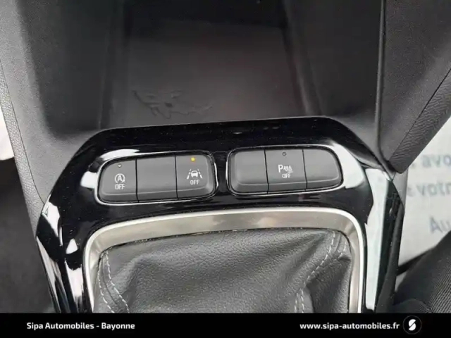 Opel Corsa 1.2 turbo 100 ch bvm6 — photo 26