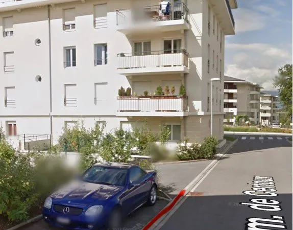 Place de parking extérieure