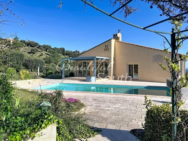 VILLA D'EXCEPTION DANS UN CADRE PRIVILIGIÉ, CÉRET