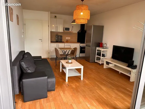 ✨ T2 meublé avec grande terrasse et parking sécurisé - 1 140 tout compris