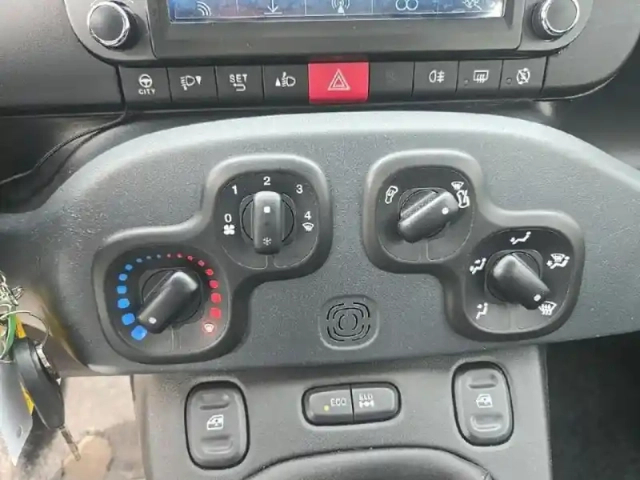 Fiat Panda 4x4 0.9 8v twinair 85ch s&amp;s wild — photo 13