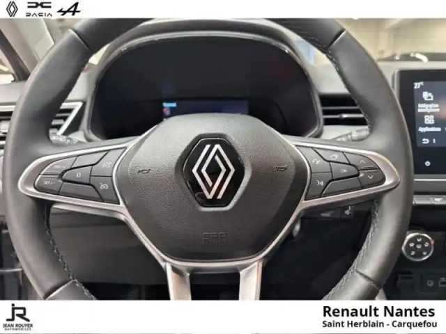Renault Clio 1.0 tce 90ch evolution — photo 8