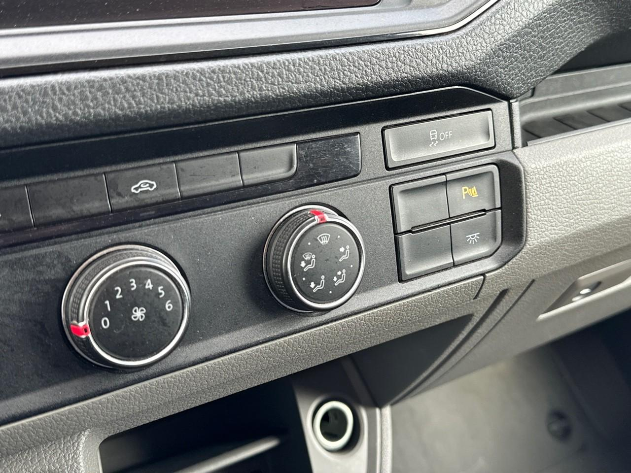 Volkswagen Crafter van 35 l3h3 2.0 tdi 140 ch business — photo 30