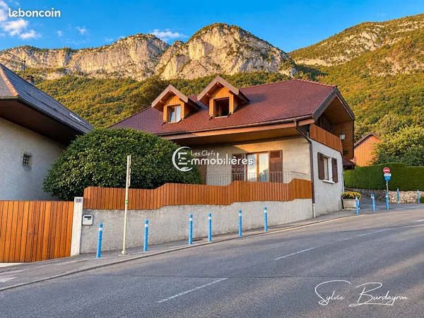 Maison 8 pièces 209 m²