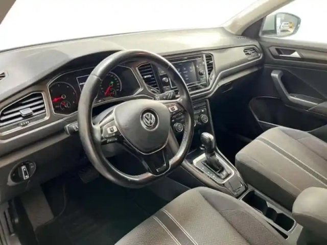 Volkswagen T-Roc 2.0 tdi 150 start/stop dsg7 lounge — photo 9