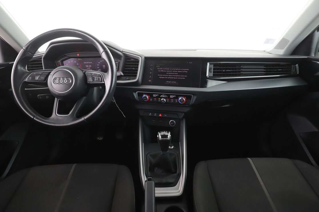 Audi A1 Sportback 30 TFSI Design — photo 11