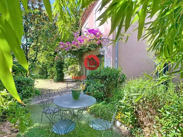maison charme T7 avec piscine annexe jardin