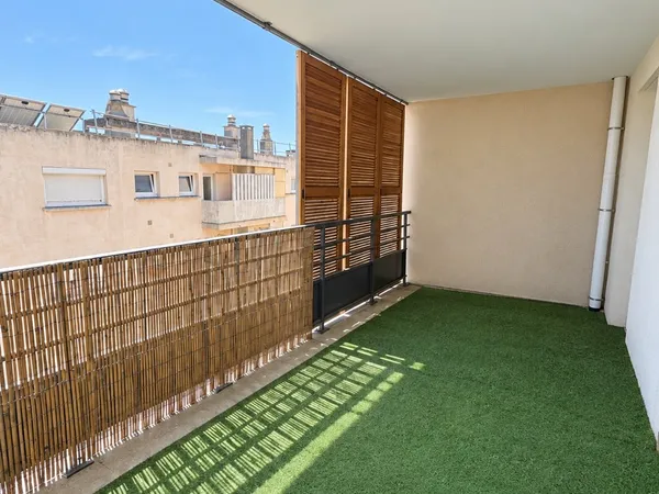 Appartement type 2 avec terrasse