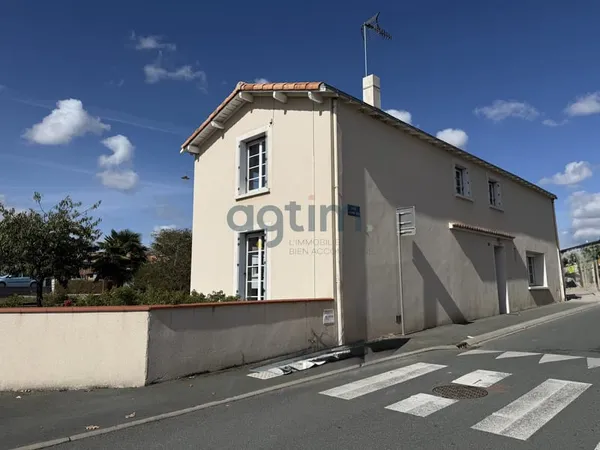Chavagnes-en-Paillers, centre, maison 141m2 hab, 4 chambres,