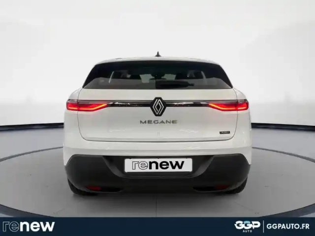 Renault Megane e-tech electric ev60 130ch evolution er super charge -c — photo 4