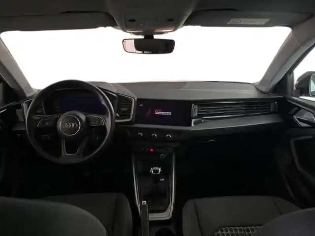 Audi A1 allstreet 25 tfsi 95ch design — photo 6