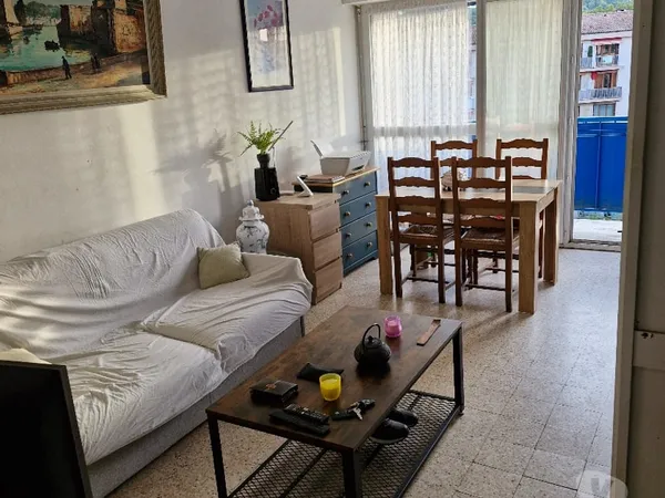 Offre colocation dans studio pour homme sérieux sympa