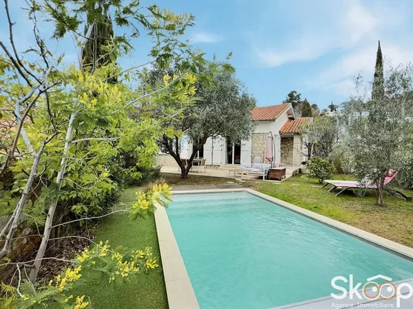 VENTE VILLA PLEINE DE CHARME 5 PIECES CENTRE-VILLE - CASTELN