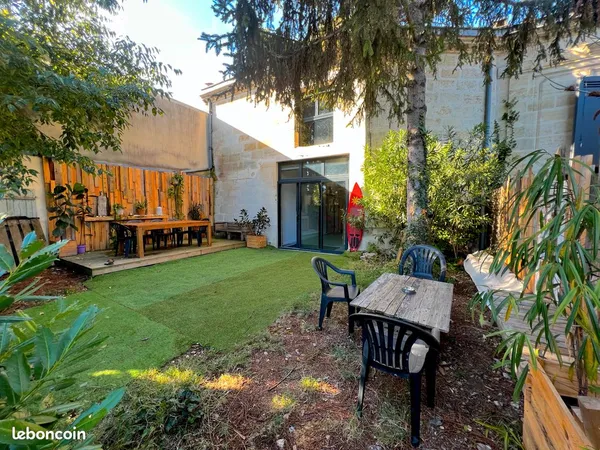 Bègles - bâtiment de 380 m² avec terrain -hangar, bureau projet d'habitation