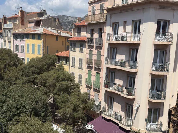 Toulon Centre Immeuble en très bon état