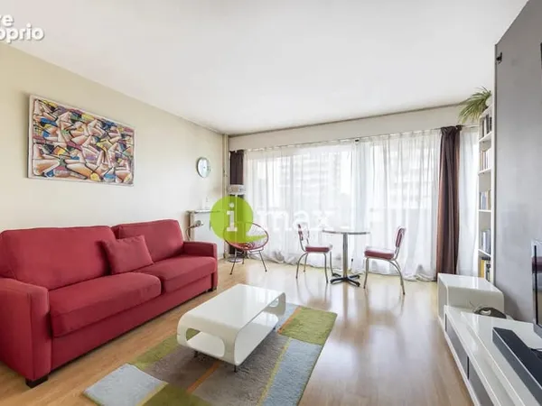 Clichy - studio - balcon - 229 000 fai