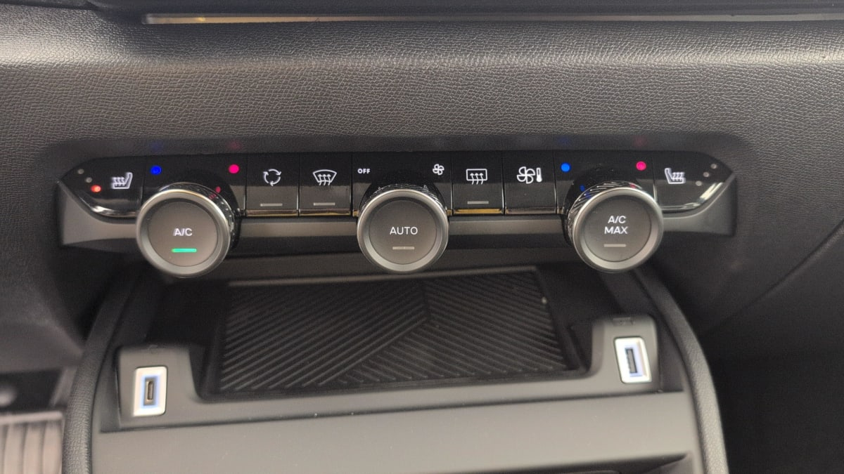 Citroën C4 — photo 15