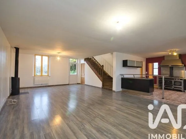 Maison 5 pièces 212 m²
