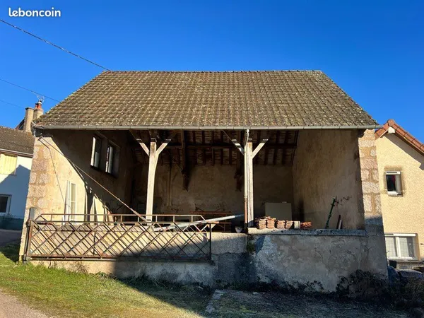 Ancien lavoir à rénover