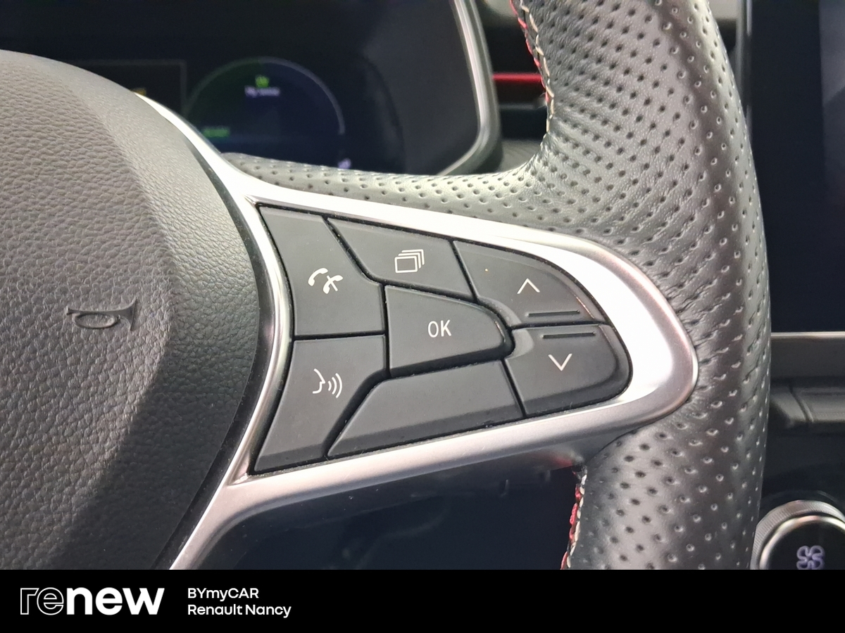 Renault Clio E-Tech 140 - 21N — photo 20