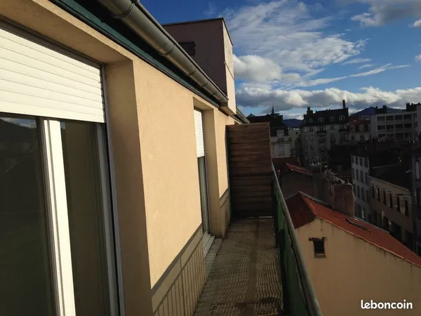 T2 Meublé 40m² Centre-Ville de Clermont-Ferrand, grand balcon + parking + clim