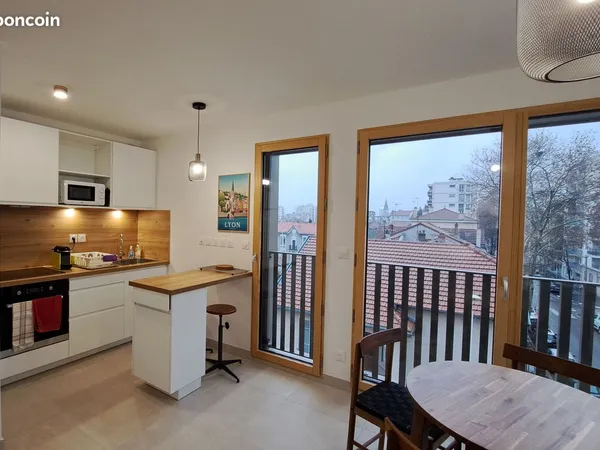 Lyon Montchat - Appartement T2 meublé neuf de 40 m² - 3e étage avec ascenseur - Proximité tramways