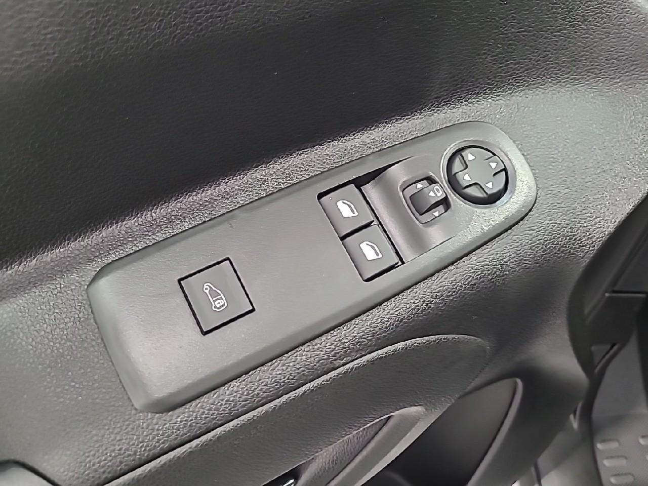 Citroën Berlingo van m diesel 100 ch manuelle — photo 20