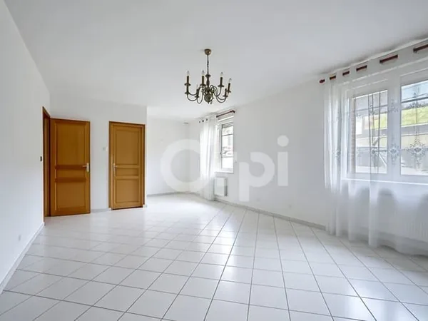 Maison 6 pièces 210 m²