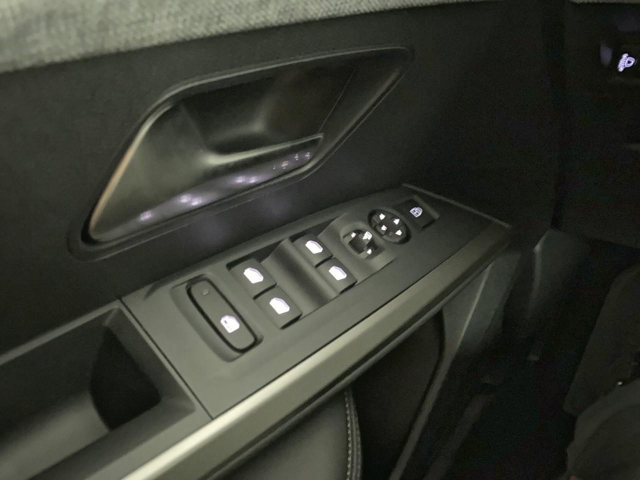 Peugeot 5008 hybrid 145 ch e-dcs6 allure — photo 20