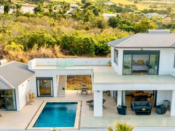 Villa 9 pièces 269 m²