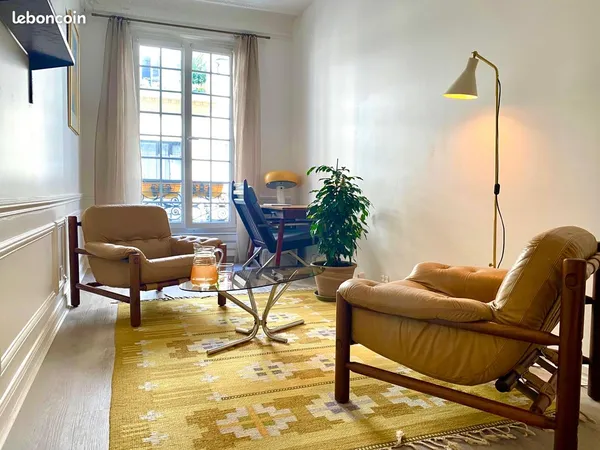 Sous-location d'un beau bureau pour psychologue - Paris 8eme - LUNDI et SAMEDI uniquement
