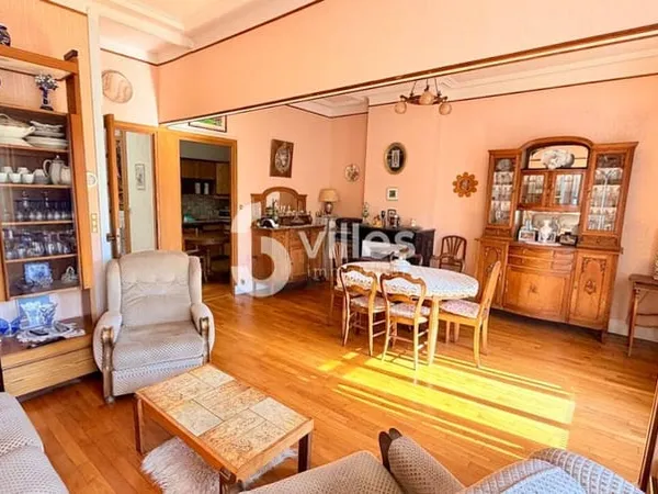 Maison 8 pièces 215 m²