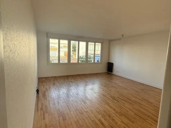 Maison 88 m² rénovée - Lorient Le Ter - Location non meublée