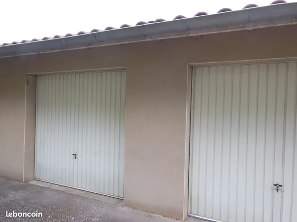 Box garage
