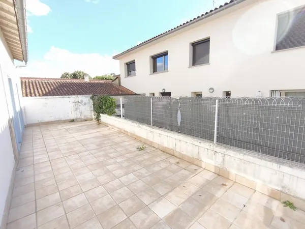 Appartement T4 de 98 m2 avec grande terrasse de 35 m2
