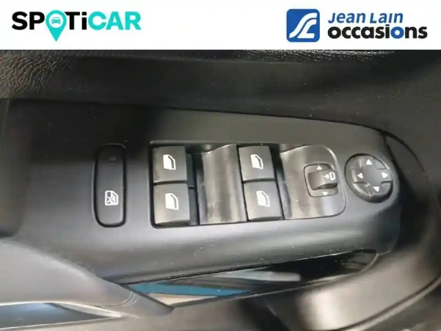 Citroën C5 Aircross hybride rechargeable 225 e-eat8 — photo 20