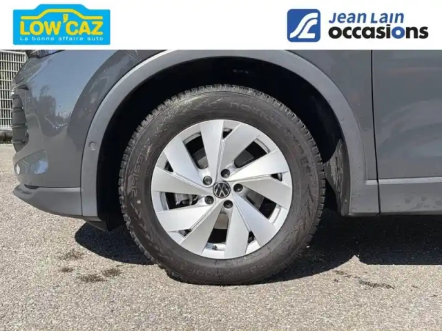 Volkswagen Tiguan 1.5 etsi 130ch dsg7 — photo 30
