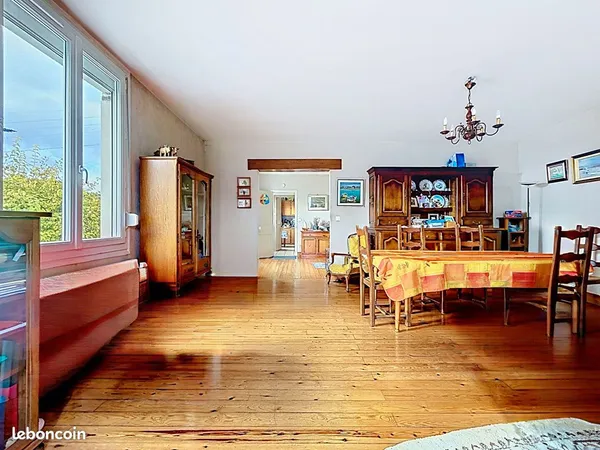 Maison 8 pièces 189 m²