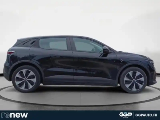 Renault Megane e-tech electric ev60 130ch evolution er super charge -b — photo 6