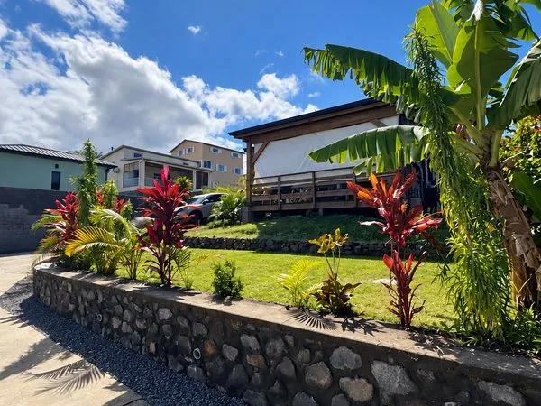 Loue Villa toute neuve , F4 , 3 chambres à Petite Ile dans lotissement résidentiel , calme , sécuris