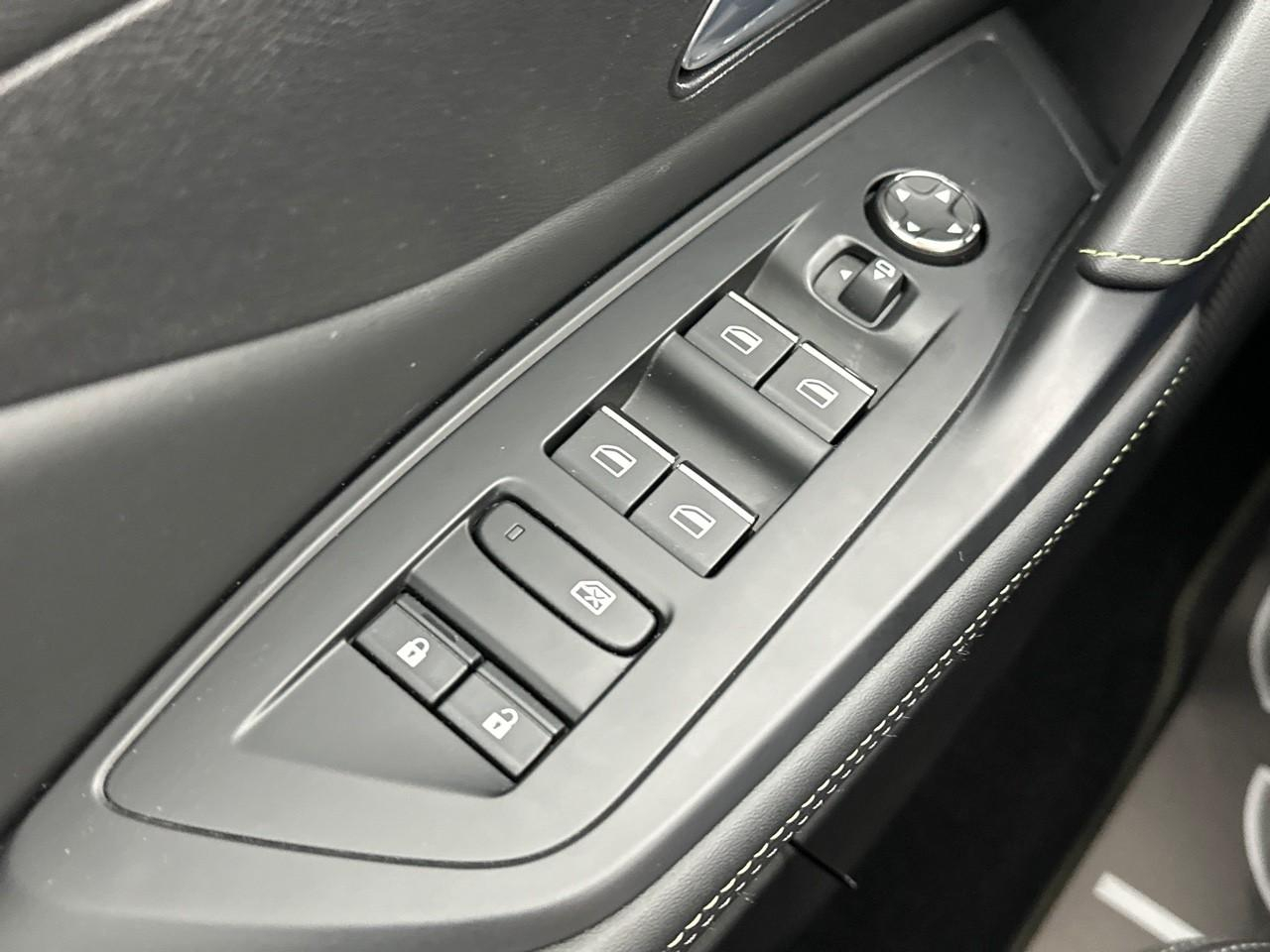 Peugeot 308 phev 180 e-eat8 gt — photo 15