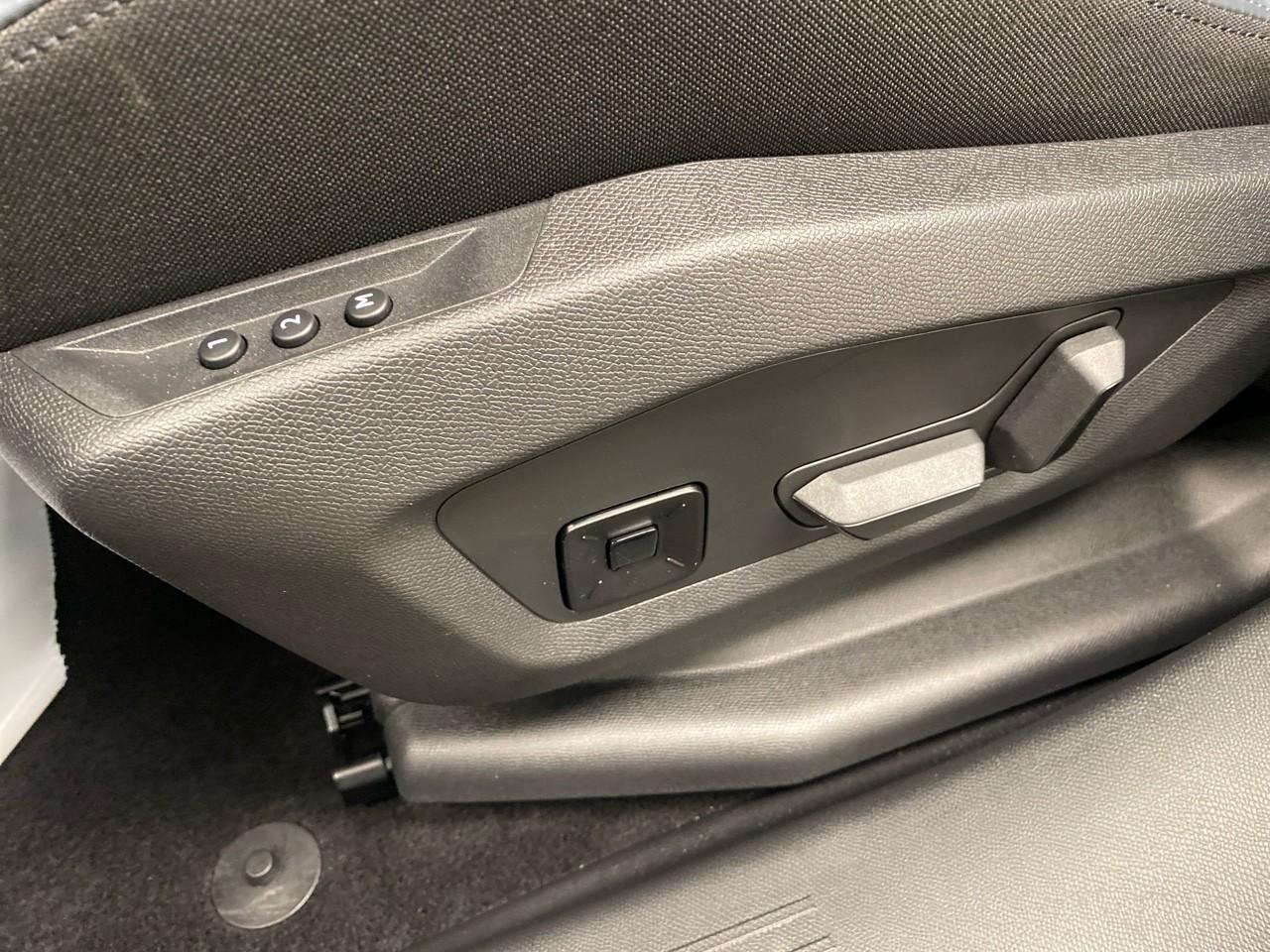 Citroën C5 Aircross hybride 145 ch e-dcs6 max — photo 21