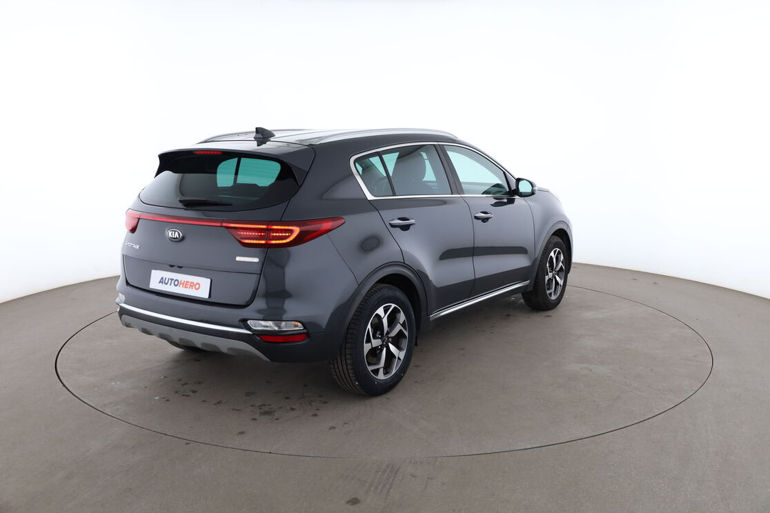 Kia Sportage 1.6 CRDi MHEV Design 2WD DCT7 — photo 5