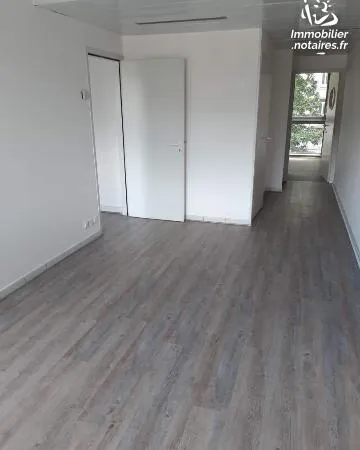 Local d'activités 72 m²