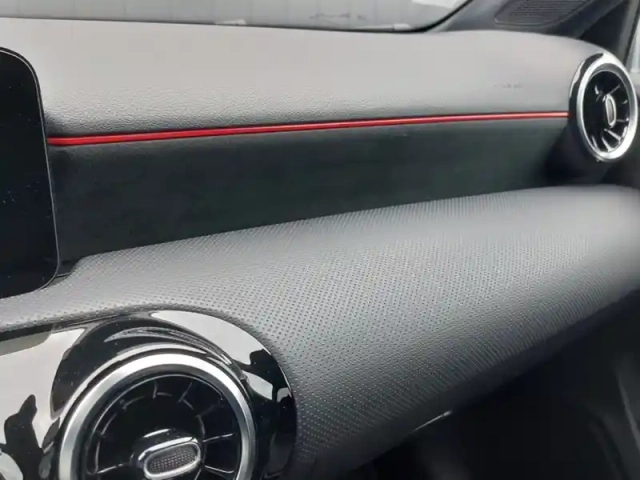 Mercedes Classe A 250 e amg line — photo 17